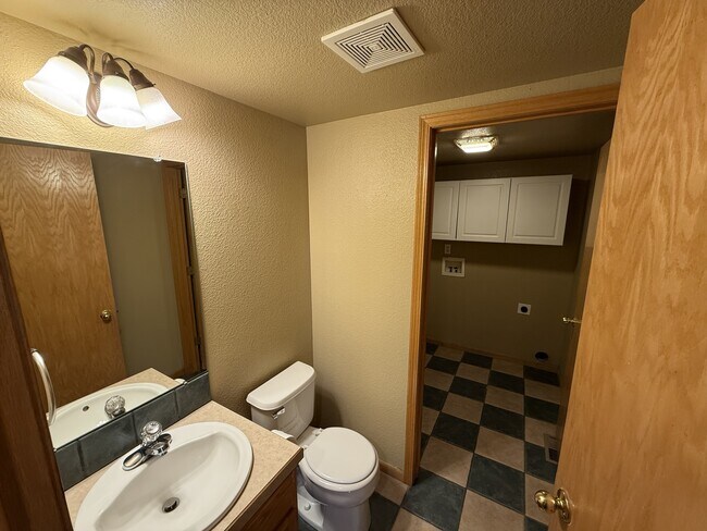 Building Photo - 3153 51st Ave