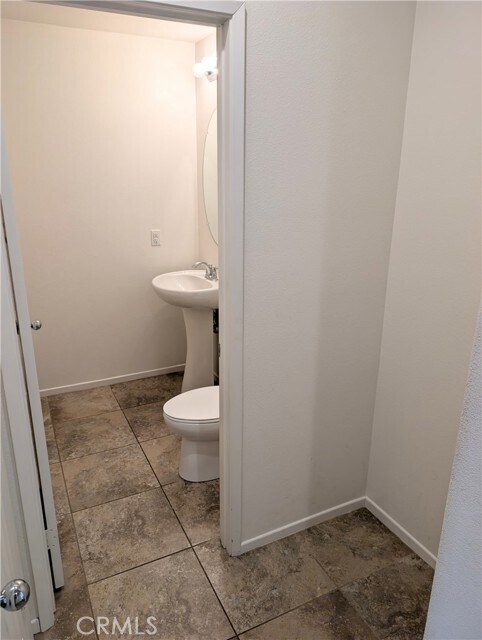 Building Photo - 28418 Cottage Way