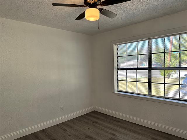 Building Photo - 3211 Poplar St