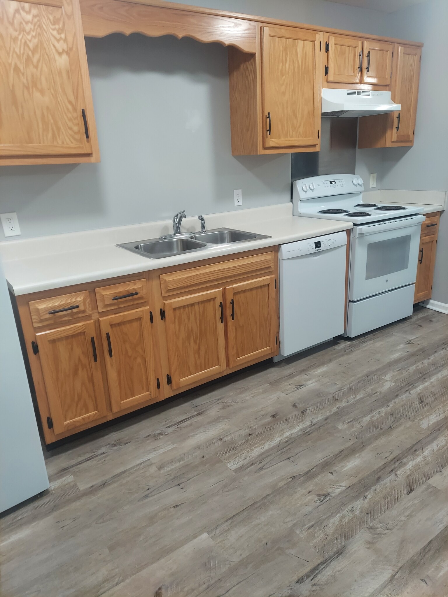 Kitchen - 1438 Vance Rd