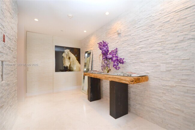 Building Photo - 1100 Biscayne Blvd