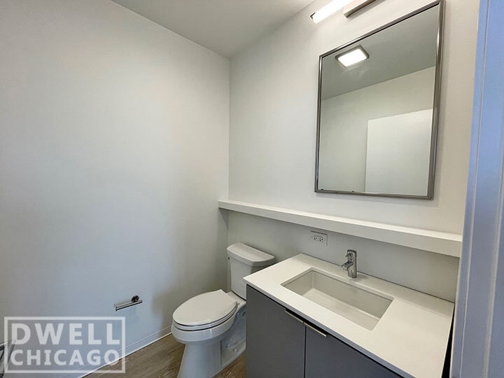 Building Photo - 2722 W Belden Ave