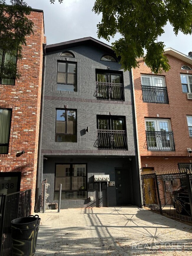 Building Photo - Brand new 3 Bed 2 Bath in Bushwick with W/...