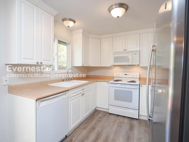 Building Photo - 4724 327th Ave NE