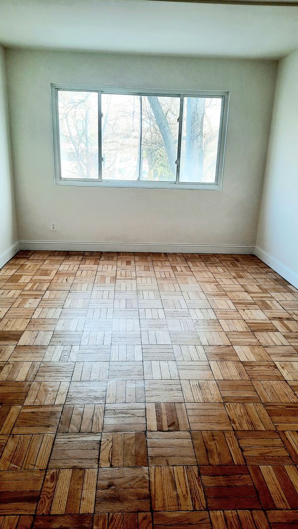 Building Photo - NOW LEASING AT BUNKER HILL FLATS!