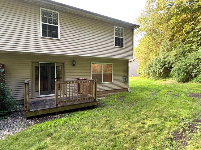 Building Photo - 2729-2733 Wyndham Way
