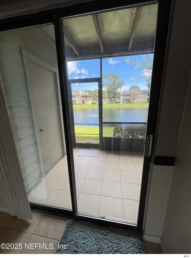 Building Photo - 10200 Belle Rive Blvd