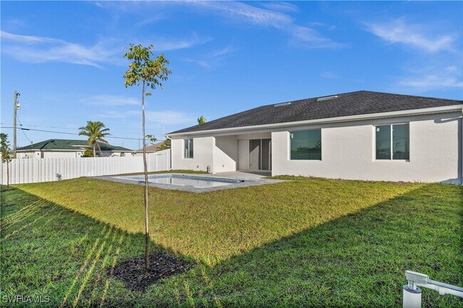 Building Photo - 610 NW 23rd Terrace