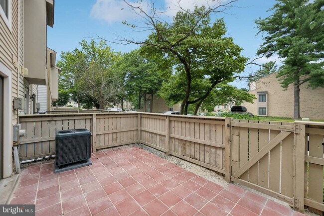 Building Photo - 9287 Chadburn Pl