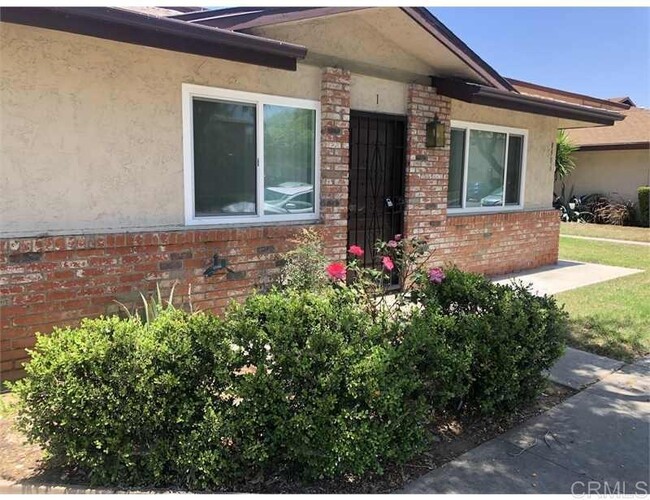 Building Photo - 9906 Mission Vega Rd