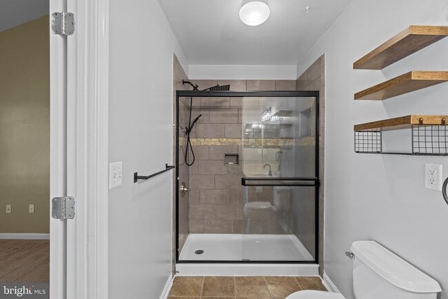 Building Photo - 6607 Rumfire Ct