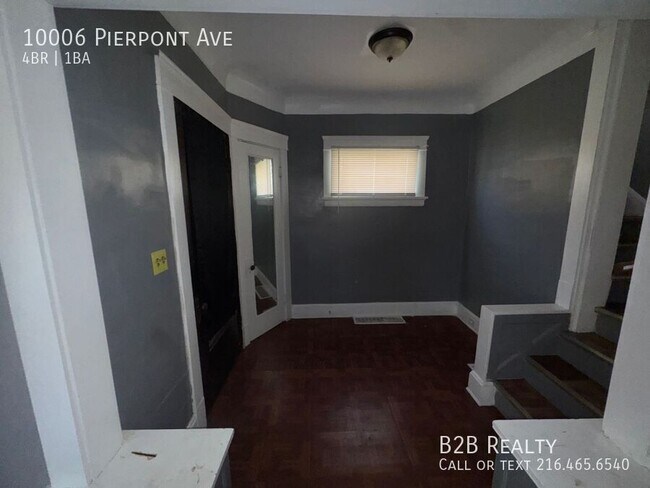 Building Photo - 10006 Pierpont Ave