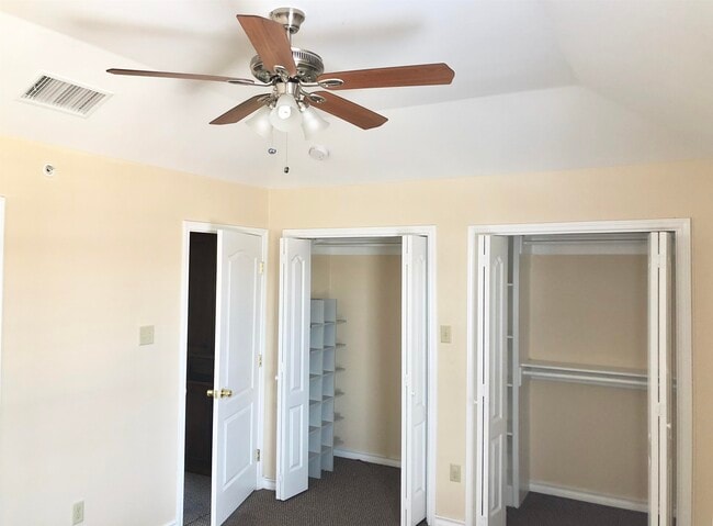 Building Photo - 4246 Dorel Dr