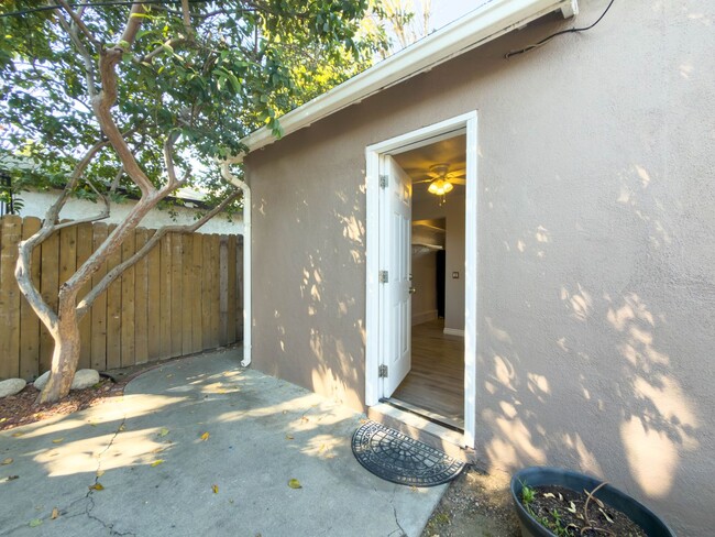 Building Photo - Charming 2BR Front House with Bonus Room & Private Yard