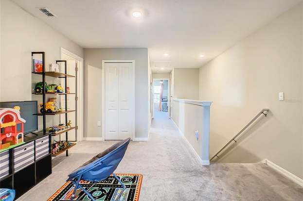 Building Photo - 15510 Florence Hollow Pl