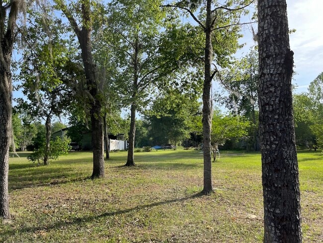 Building Photo - 6087 Woodard Ln
