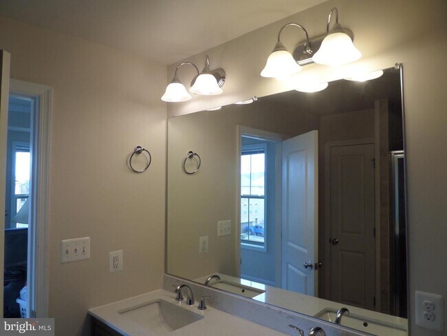 Building Photo - 11764 Dawkins Ridge Ln