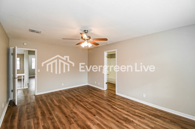 Building Photo - 8149 Amberwood Ct