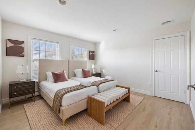 Building Photo - 45 Conklingtown Rd