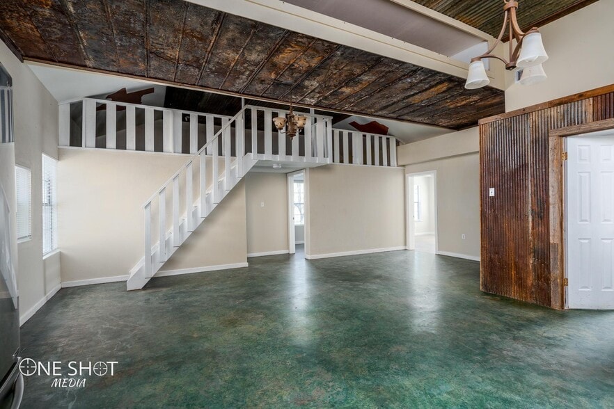 Building Photo - 542 McCartney Ln