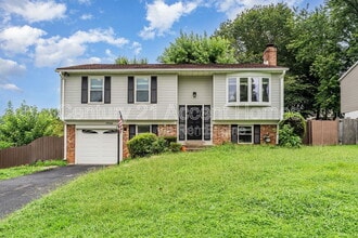 Building Photo - 13566 Princedale Dr