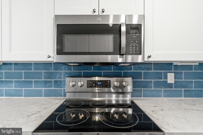 Building Photo - 6410 Blarney Stone Ct