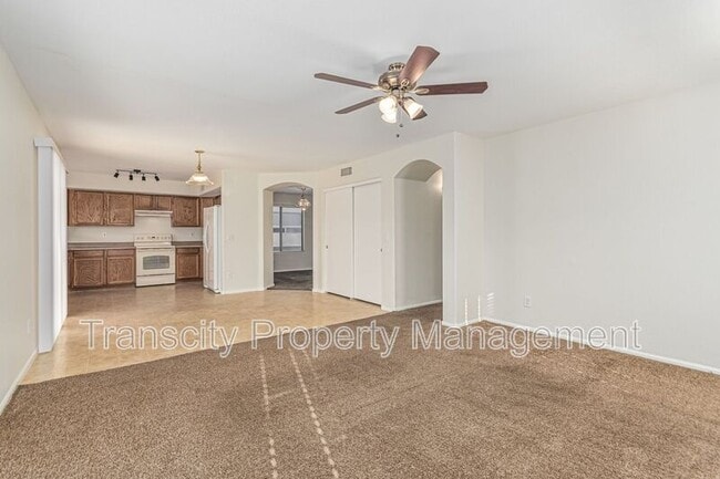 Building Photo - 8528 S 49th Ln