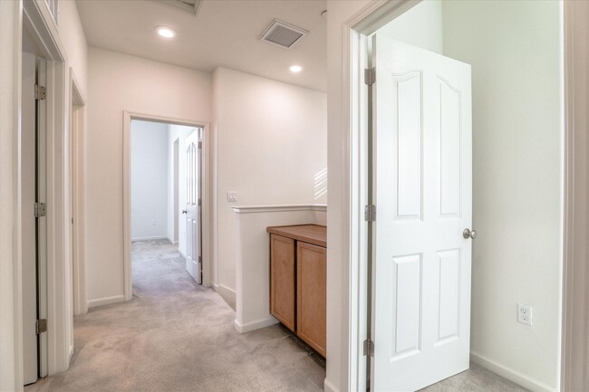 Building Photo - MODERN LUXURY IN SCENIC COMMUNICATIONS HILL LIGHT-FILLED INTERIORS WITH GREENBELT VIEWS