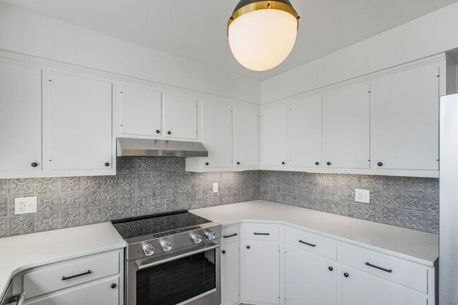 Building Photo - 1216 Sophia St