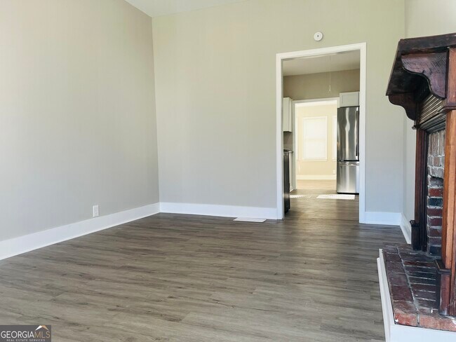 Building Photo - 608 Askew Ave