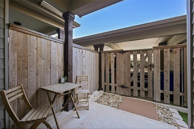 Building Photo - 7714 Easy Wind Dr