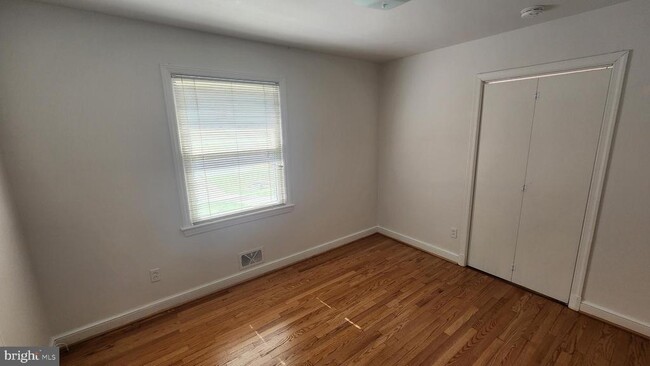 Building Photo - 3165 21st St N