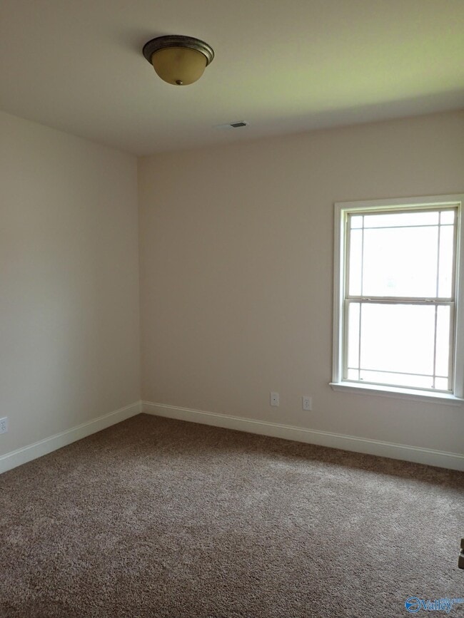 Building Photo - 29635 Laura Ridge Dr NW