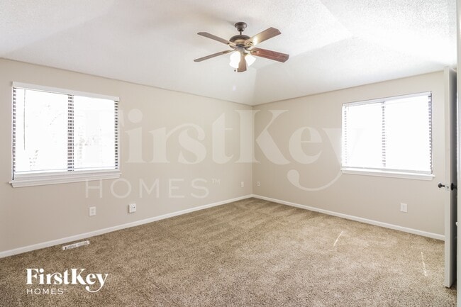 Building Photo - 14411 Craig Ave