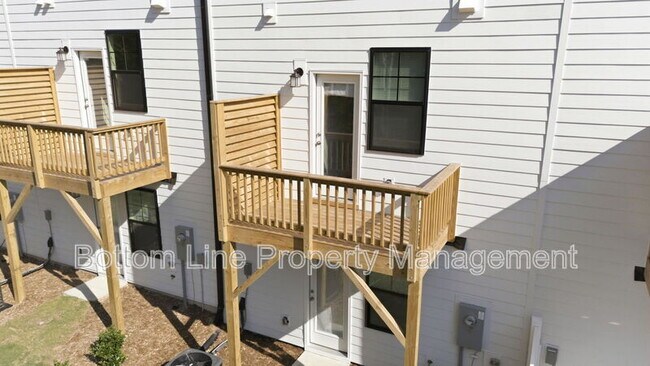Building Photo - 3606 Elm Grv Ln