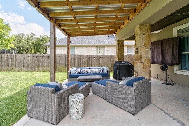 Building Photo - 5701 Sunset Ridge