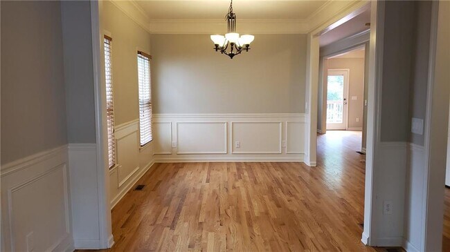 Building Photo - 211 Water Oak Pl