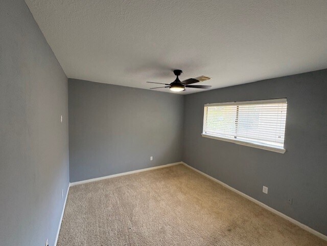 Building Photo - 1719 Galleon Oaks Dr