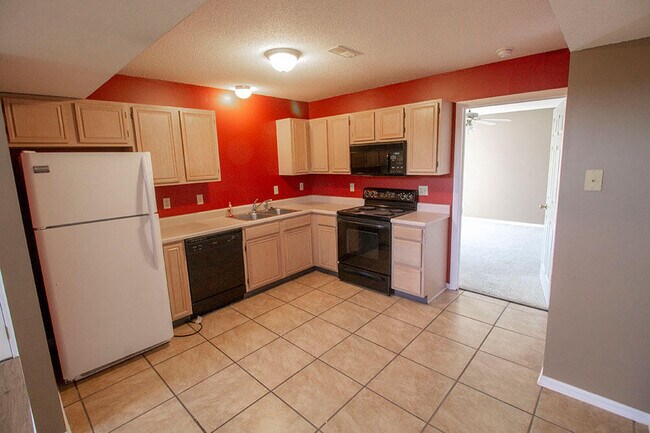 Building Photo - 4615 Brandon Woods St