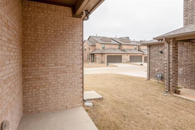 Building Photo - 915 Ponds Edge Ln