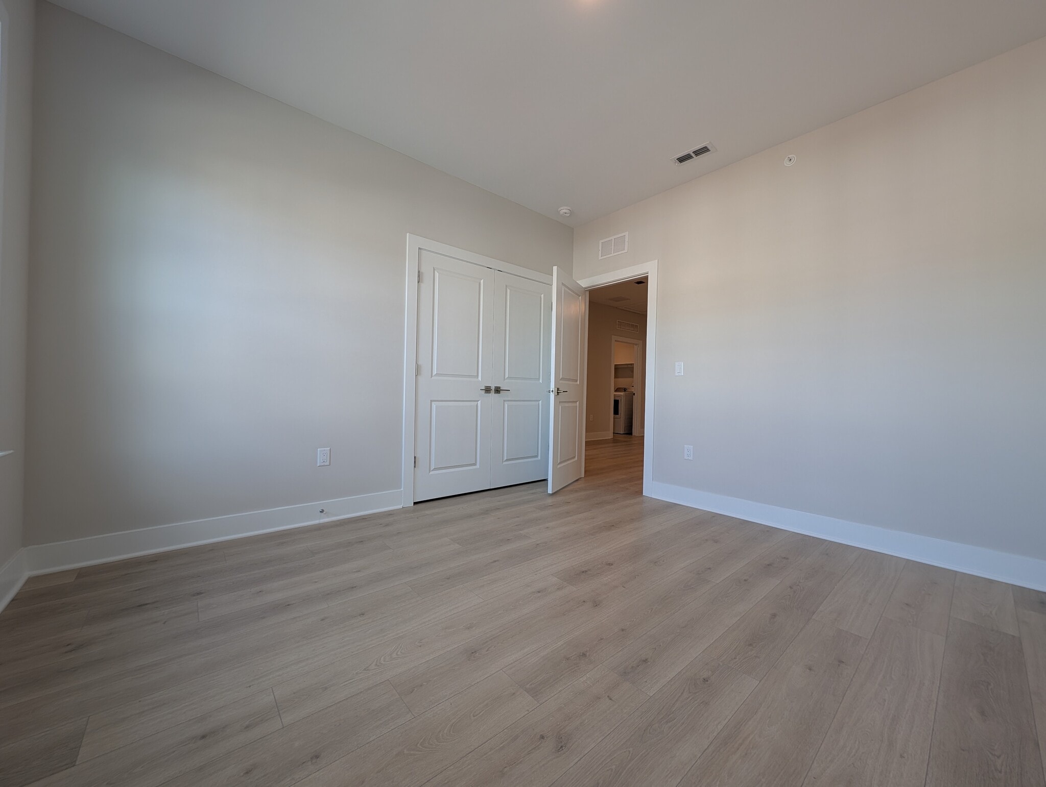 Building Photo - 3703 Jordan Dr