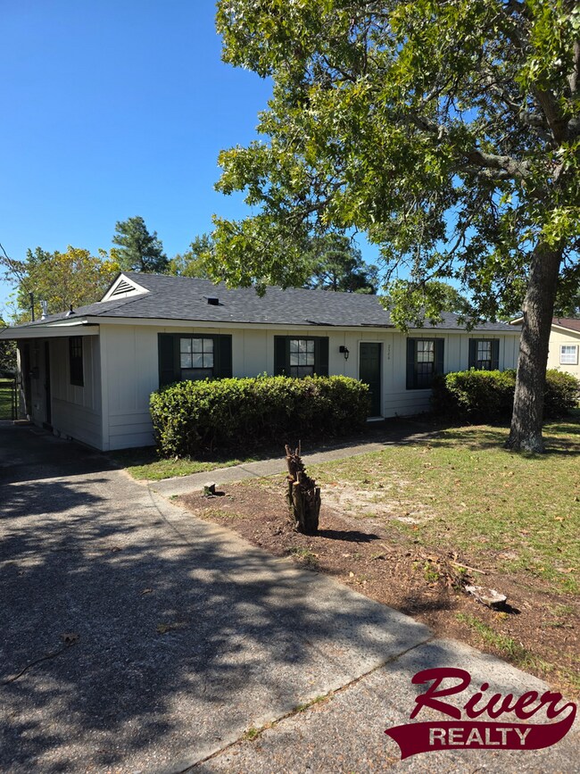 Building Photo - 3-Bed, 2-Bath Home in South Augusta - Larg...