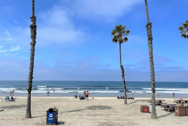 Building Photo - BEACH FRONT CONDO - Panoramic Ocean Views!