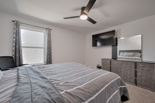 Building Photo - 21611 Shadowbrook Birch Dr