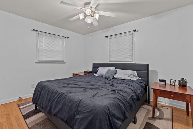 Building Photo - Now Available for Rent in Hampton!