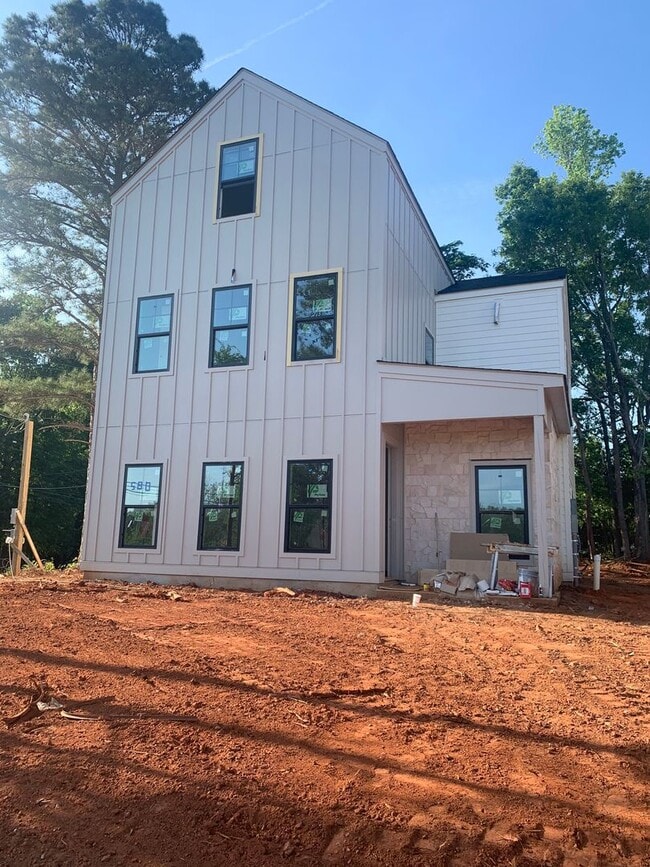 Primary Photo - Awesome New Construction 5BR House Close t...