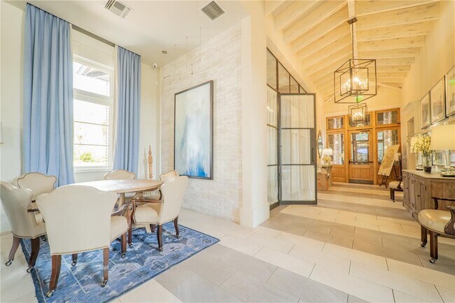 Building Photo - 4667 San Martino Dr