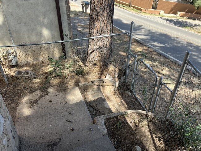 Building Photo - 117 Wingfield St
