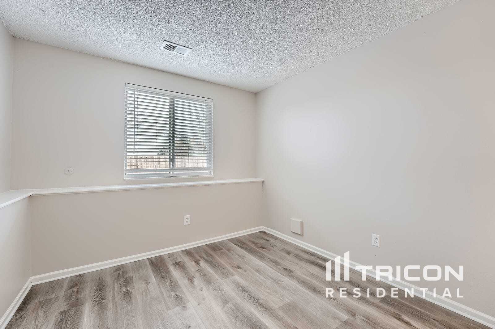 Building Photo - 5354 S Telluride Way