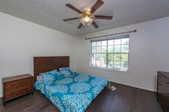 Building Photo - 14111 Manderly Dr